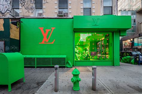 louis vuitton lower class|Why Designer Brand's Keep the Middle Class in Poverty.